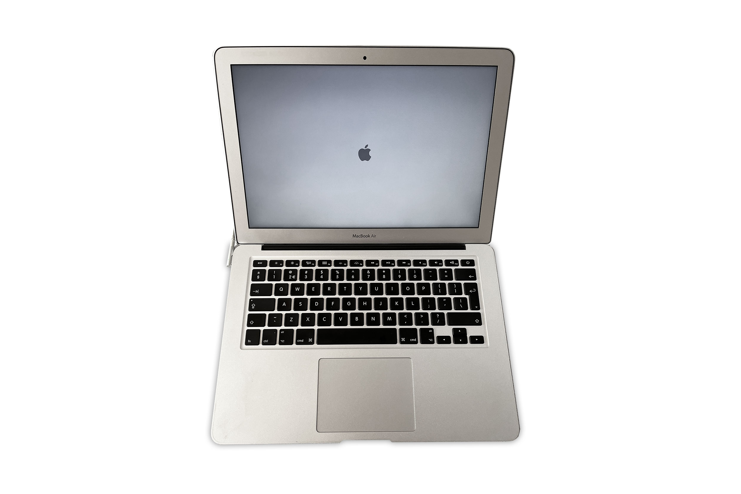 Apple iBook Air 2011 - In working order, with built in replaceable Nifty Drive - Image 5