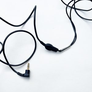 Shure in ear high end quality headphone - Image 15