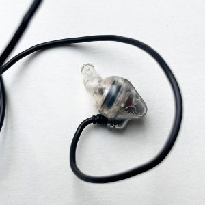 Shure in ear high end quality headphone - Image 22