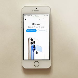 Apple iPhone 5S - Image 4