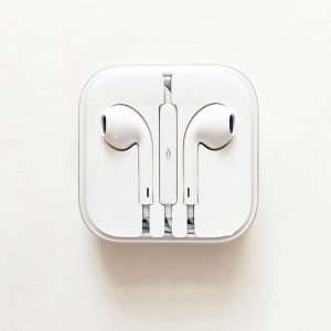 Apple Airpods Headphone Jack - Image 2
